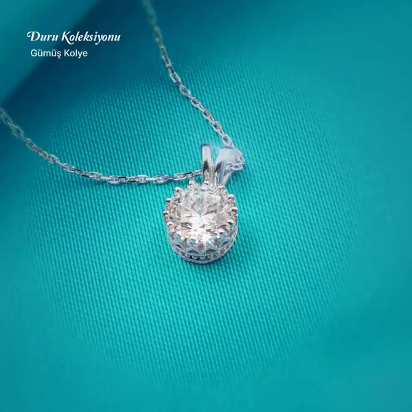 Tektaş Oval 925 Ayar Gümüş Zirkon Taşlı - Duru Kolye M9 1